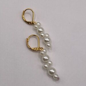 ⭐️Timeless Elegance Freshwater Pearl Drop Earrings with Gold Accents